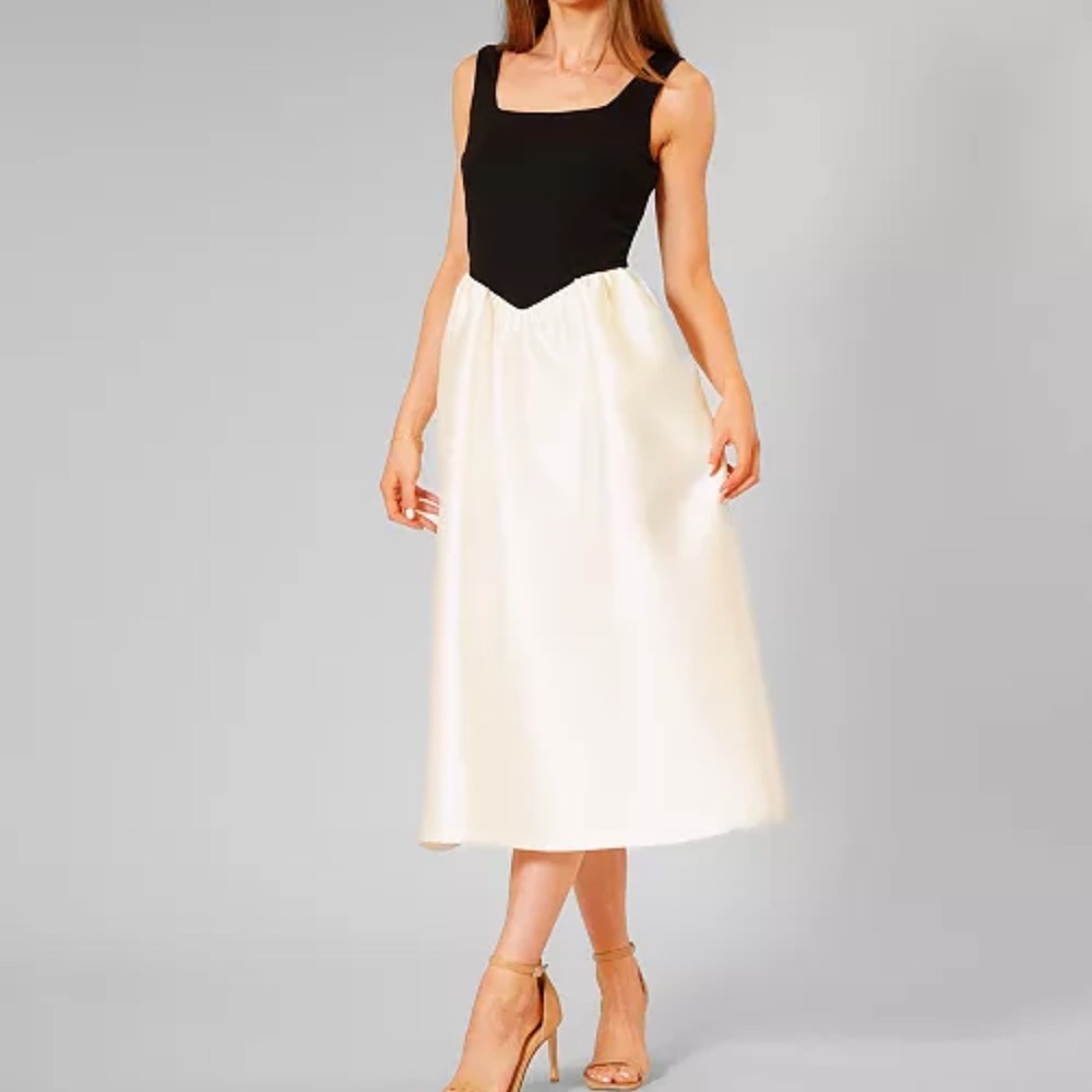 Julia Jordan Sleeveless Square Neck Dress